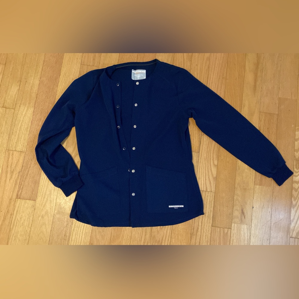 Sketcher’s Barco navy blue scrub set